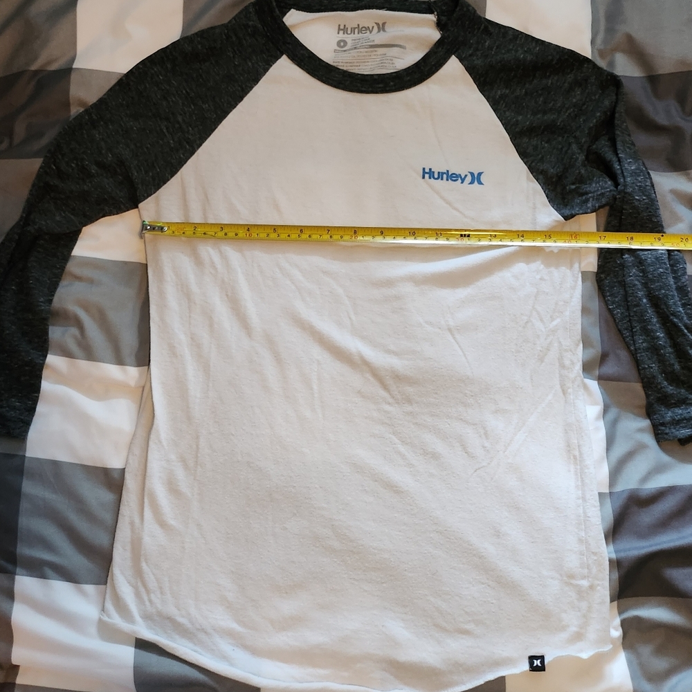 Hurley raglan 3/4 sleeve.